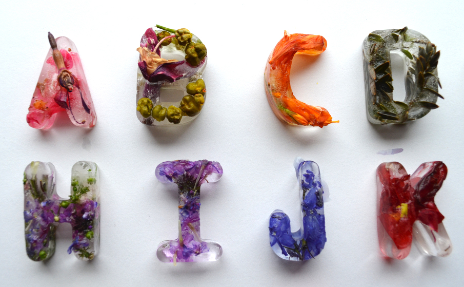 [Todays Art] アルファベットを氷の花で作ったアート